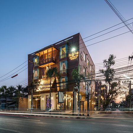 Peak Nimman Prestige Hotel Chiang Mai Exterior foto